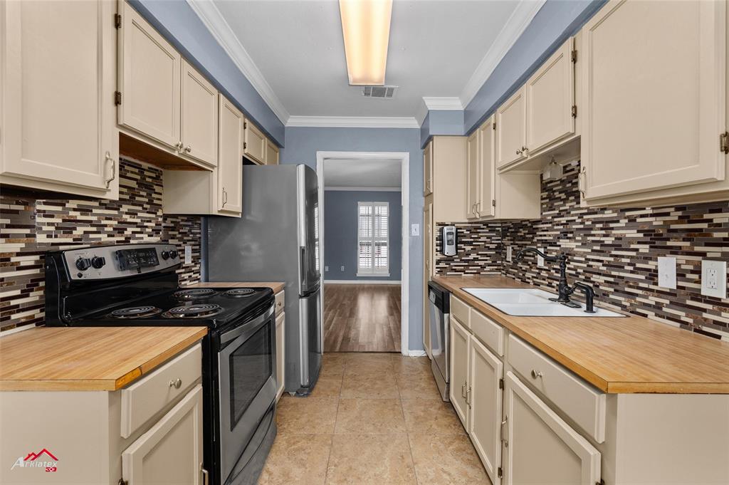 HIGHLAND COMMONS - Residential