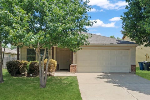 Photo of 2839 Saint David Drive, Dallas, TX 75233 (MLS # 21299495)