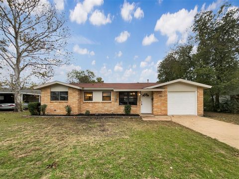 363 Opal Court Saginaw TX 76179