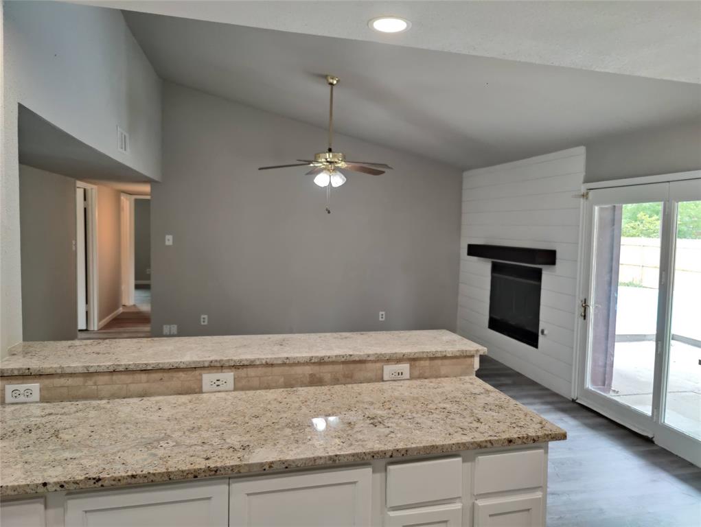 Kingston Square 02 - Residential