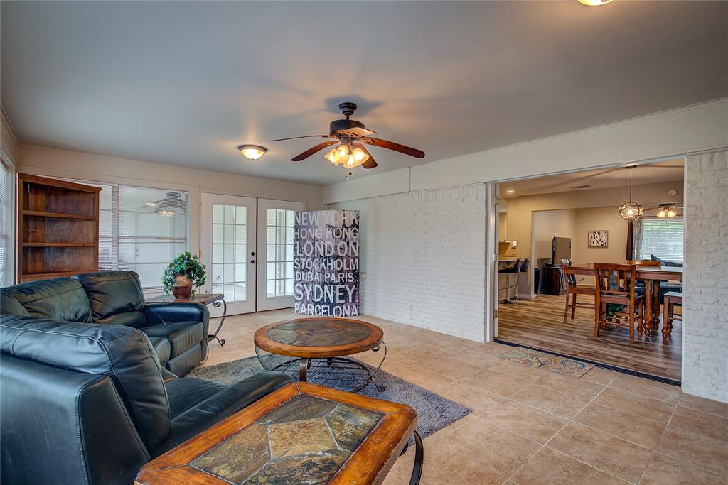 Lee Hi - Residential