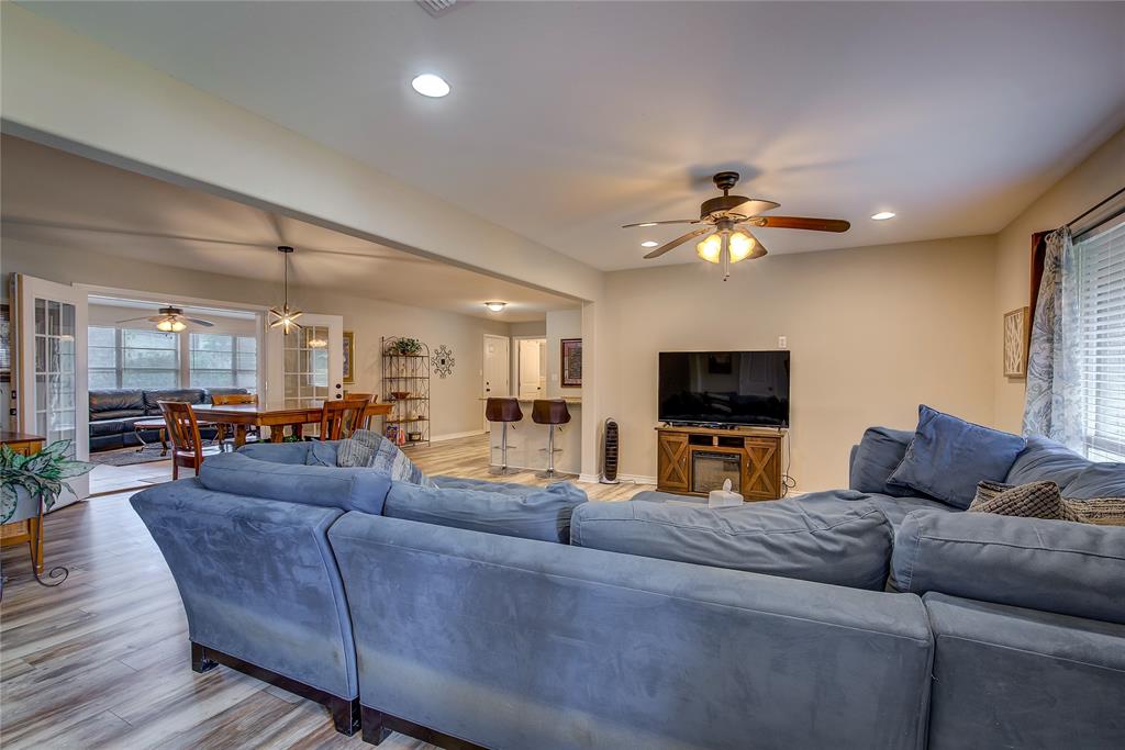 Lee Hi - Residential