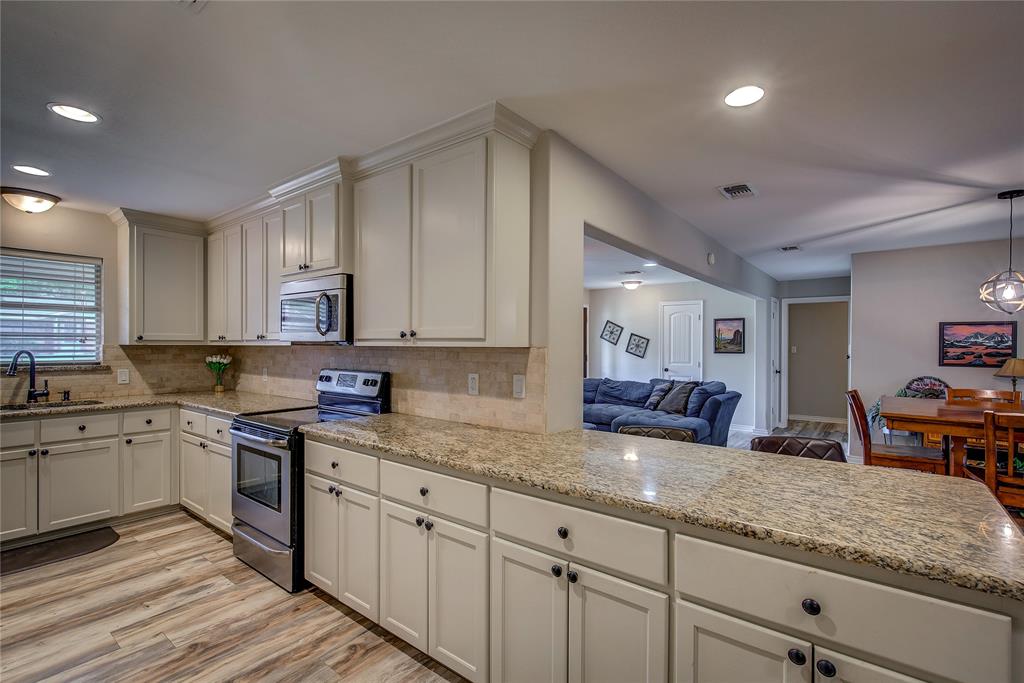 Lee Hi - Residential