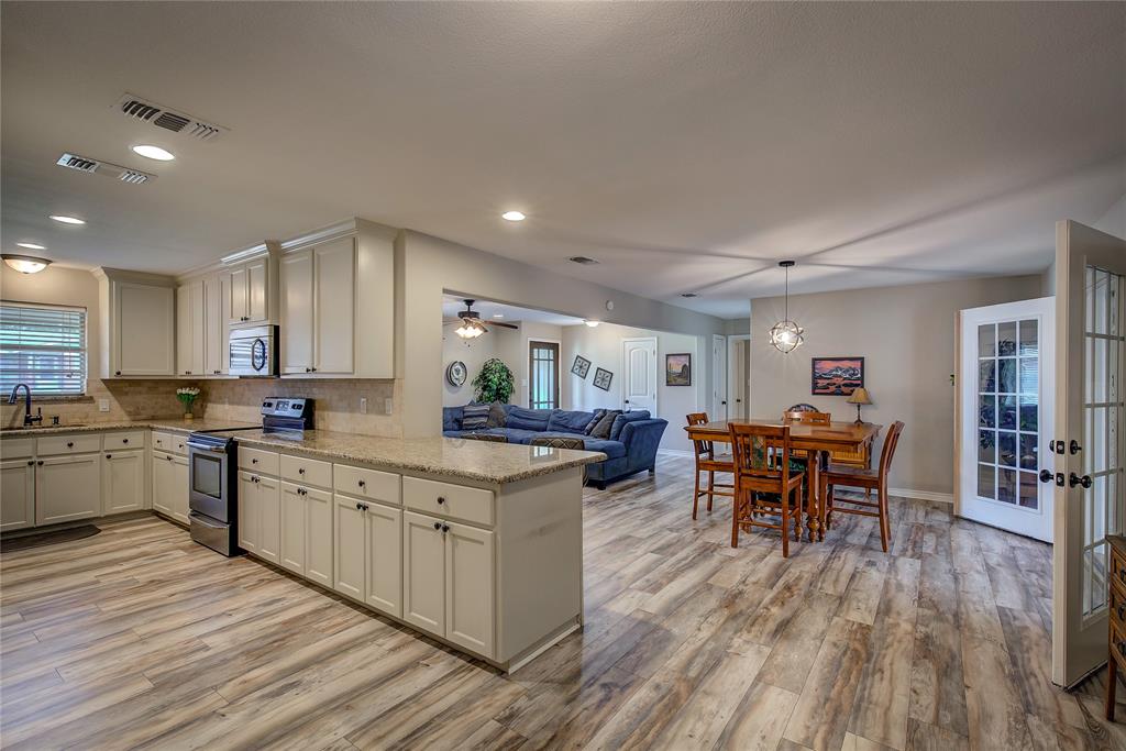 Lee Hi - Residential