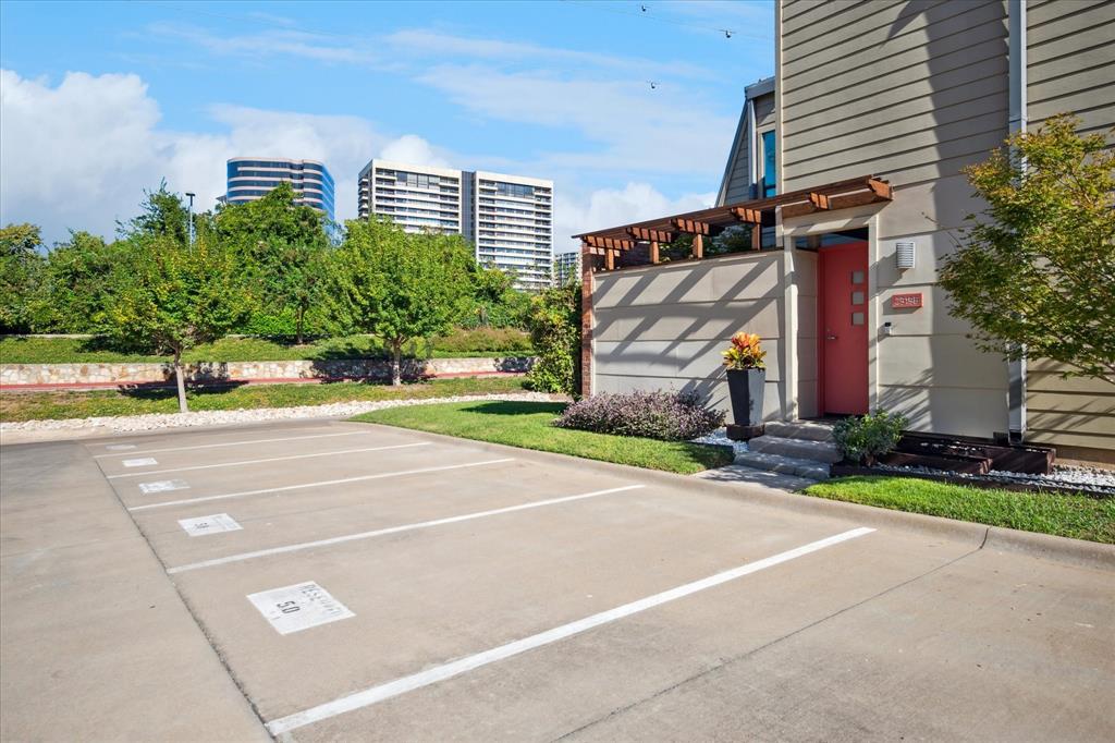 3919 Buena Vista Street B