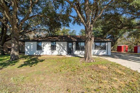 A home in Crandall