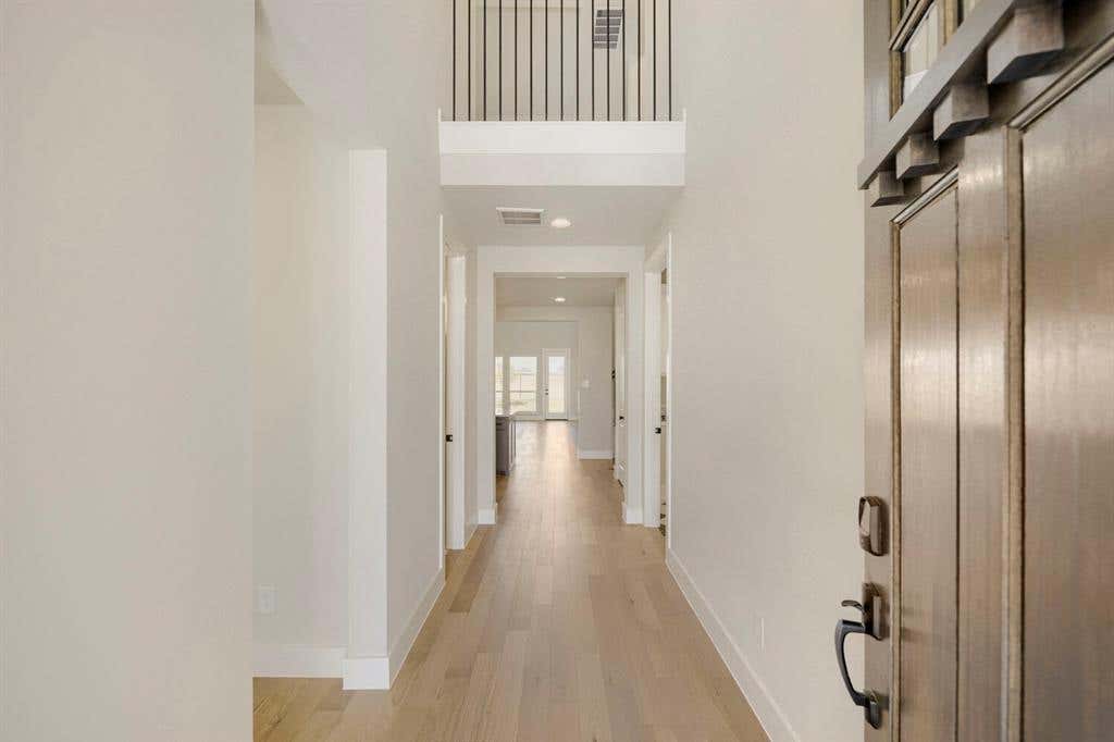 Photo of 9912 Oak Glade Drive, Denton, TX 76207 (MLS # 21340776)