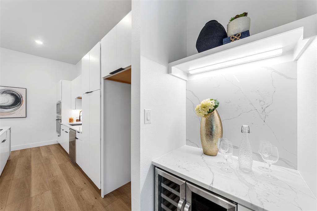 Z E Coombs West End - Residential Lease