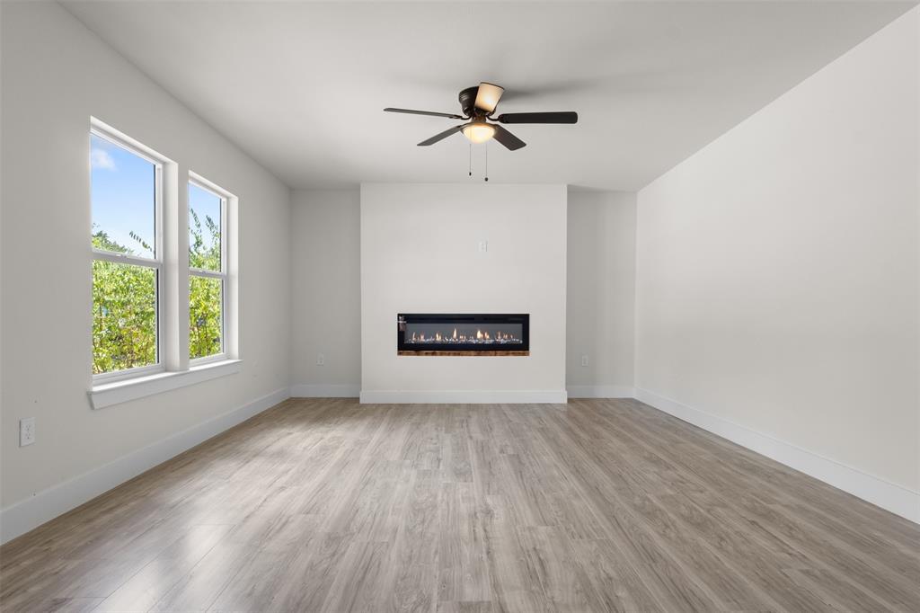 1367 Friendship Drive