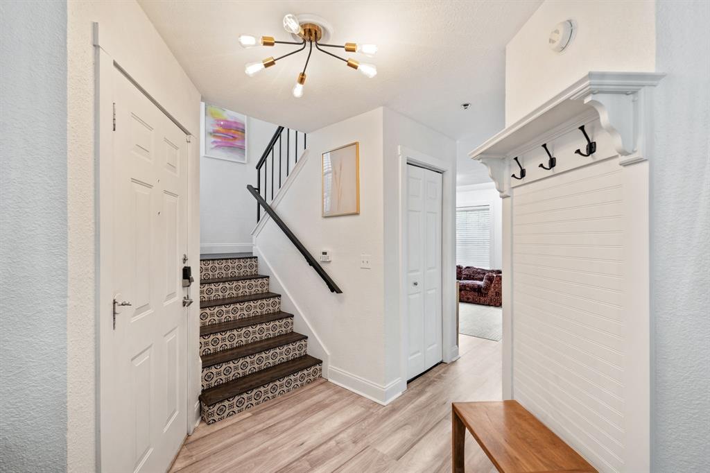 3901 Travis Street 121