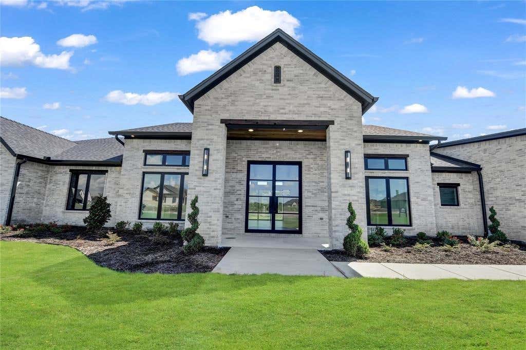 Photo of 5024 Frost Creek, Aledo, TX 76008 (MLS # 21268999)