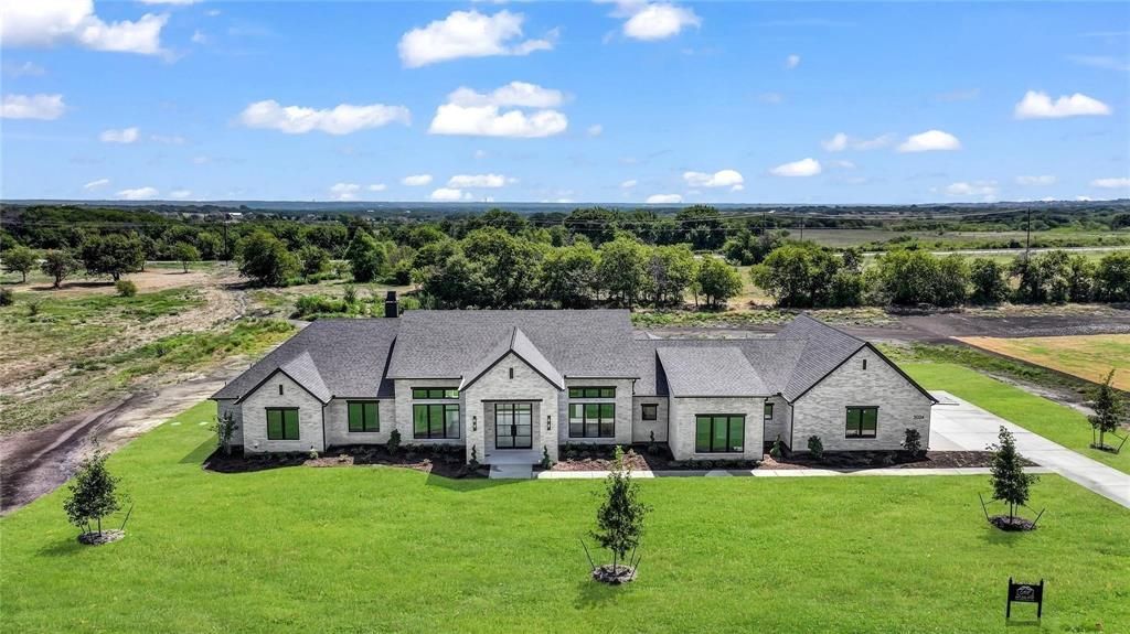 Photo of 5024 Frost Creek, Aledo, TX 76008 (MLS # 21268999)