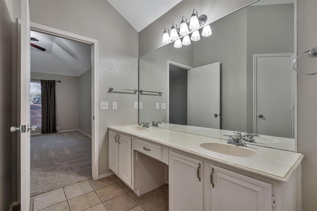 Lake Forest On The Creek - Residential Lease