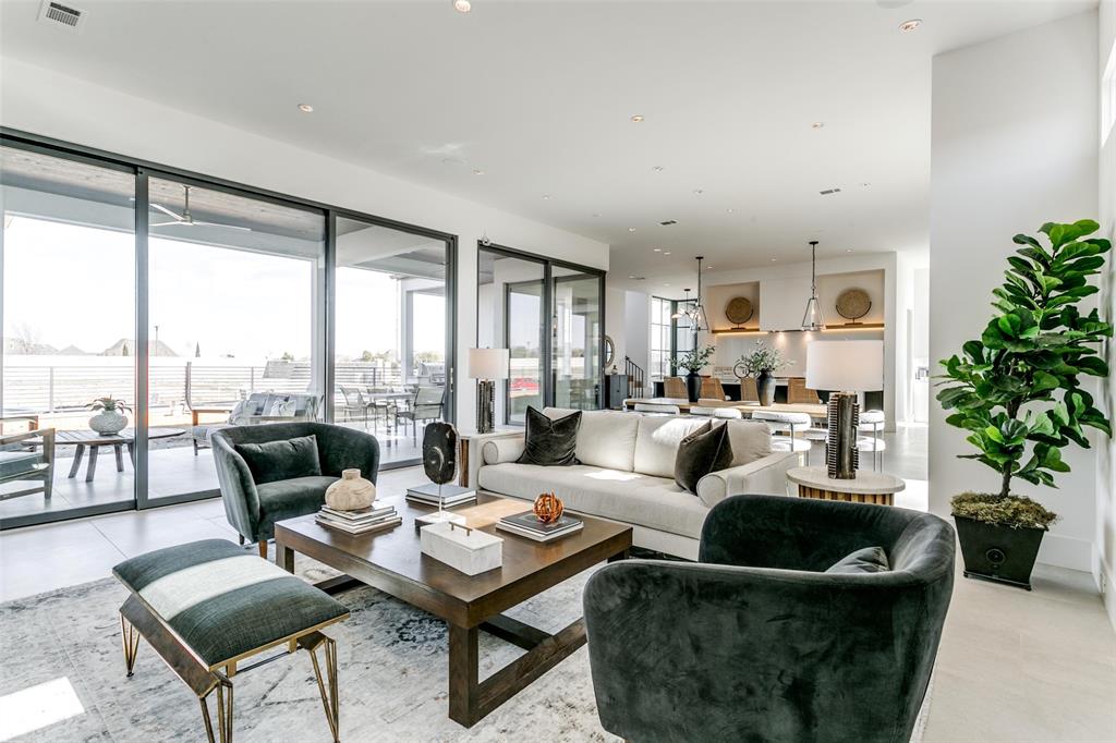 Avadene at Las Colinas - Residential