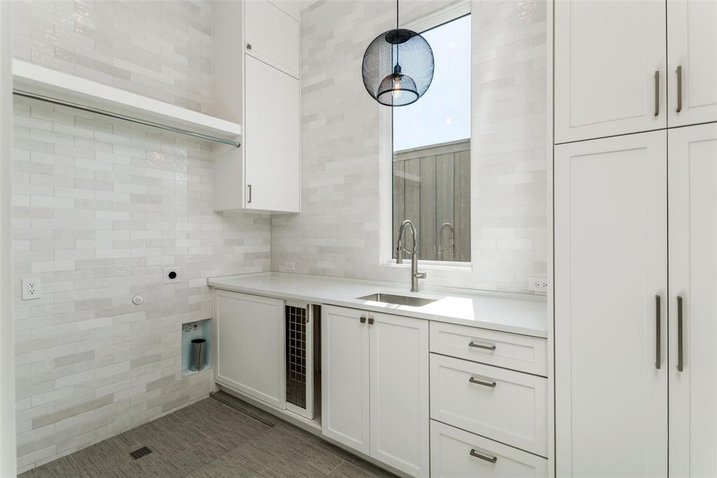 Avadene at Las Colinas - Residential