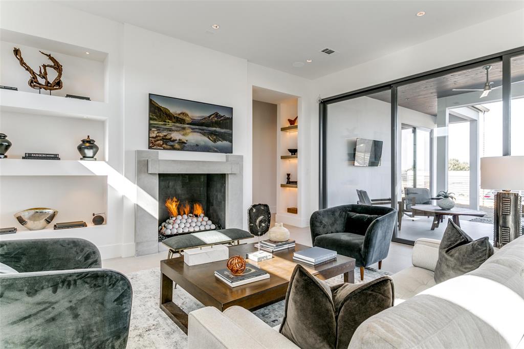 Avadene at Las Colinas - Residential