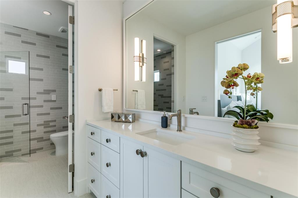 Avadene at Las Colinas - Residential