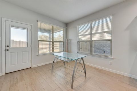 Tiny photo for 4532 Fringetree Way, Fort Worth, TX 76036 (MLS # 21101606)