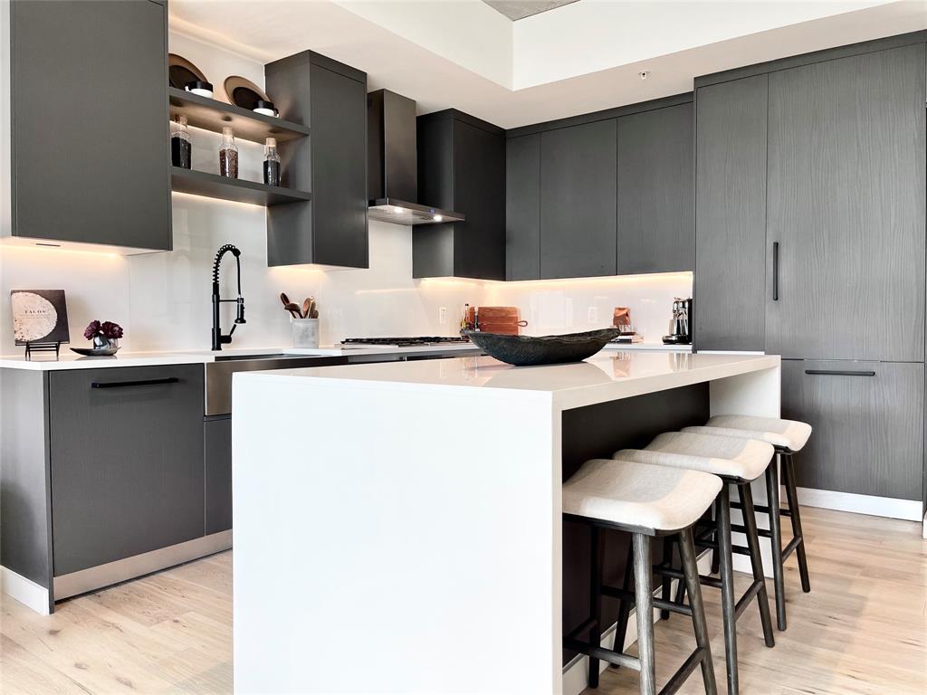 Arts District PPTIES MASTER CONDO - Residential Lease