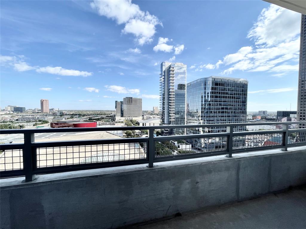 Arts District PPTIES MASTER CONDO - Residential Lease