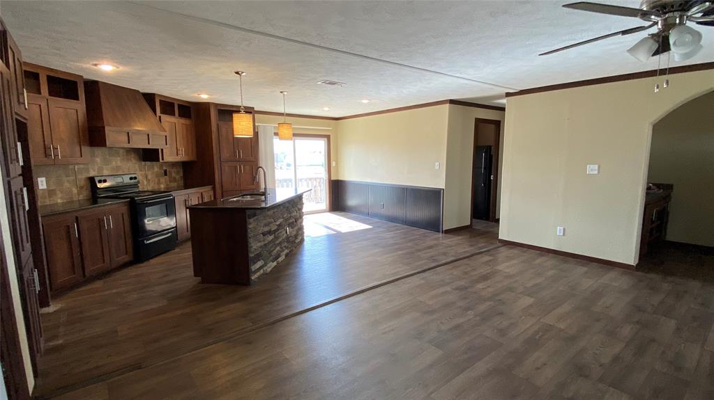 8578 County Road 502