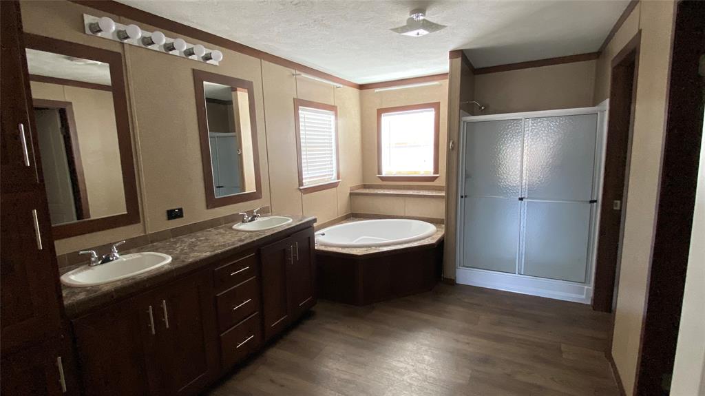 8578 County Road 502