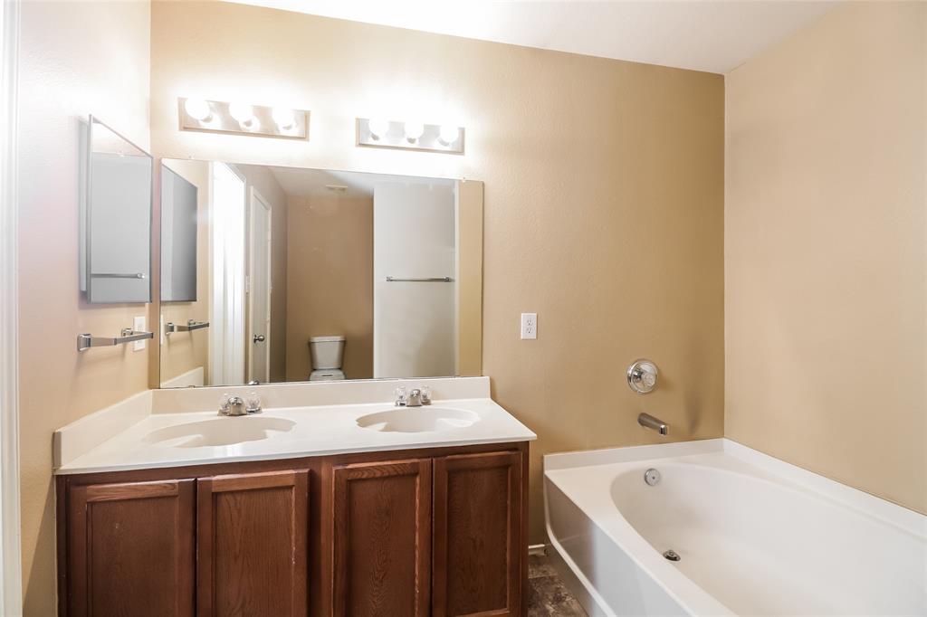 Meadowview Ph 05 - Residential Lease