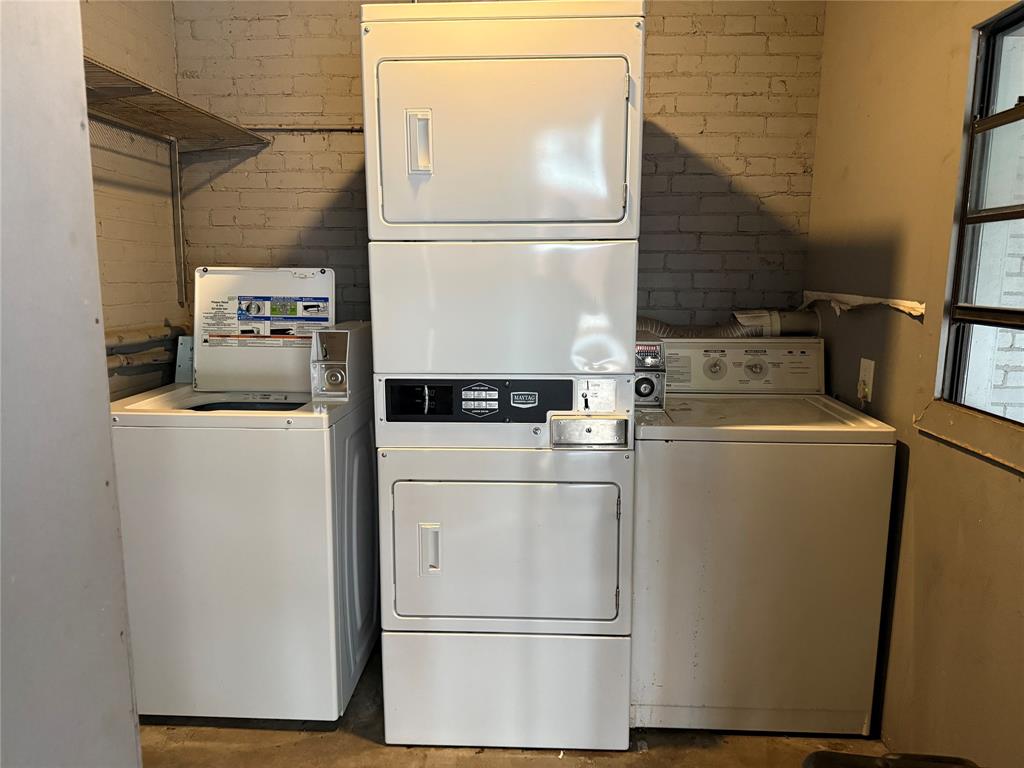 Ross Lofts - Residential Lease