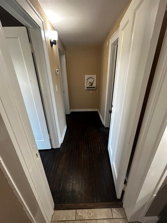 S & B Of Hund - Residential