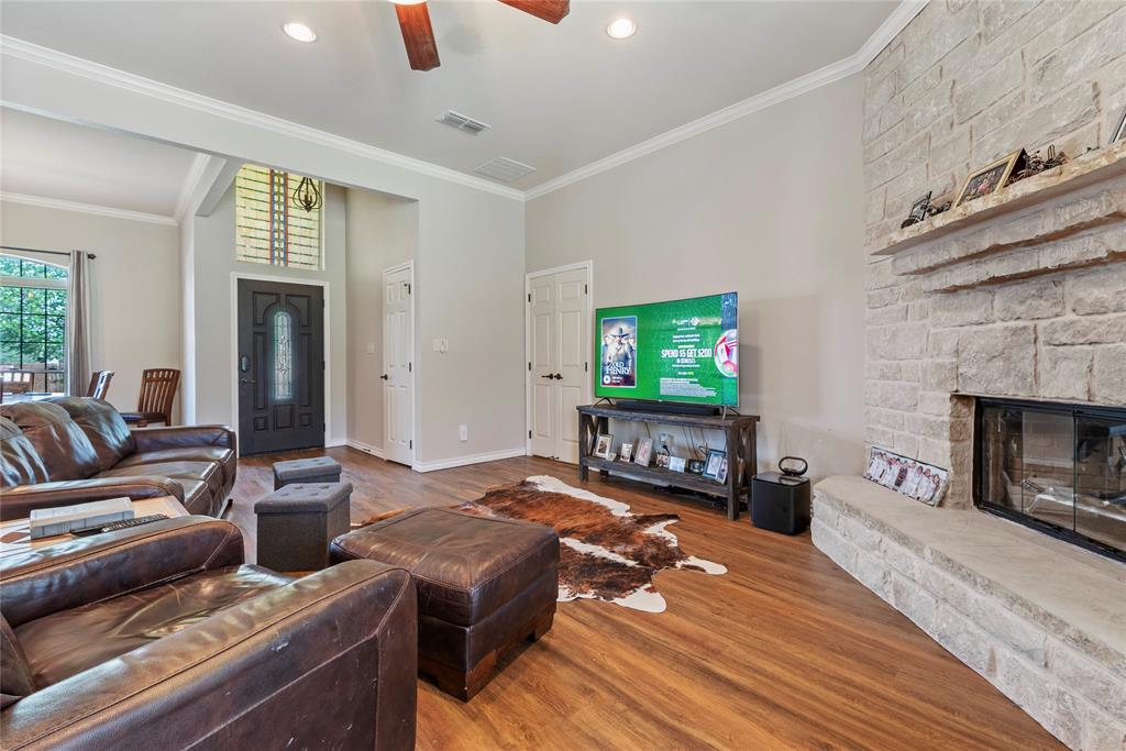903 Winding Road