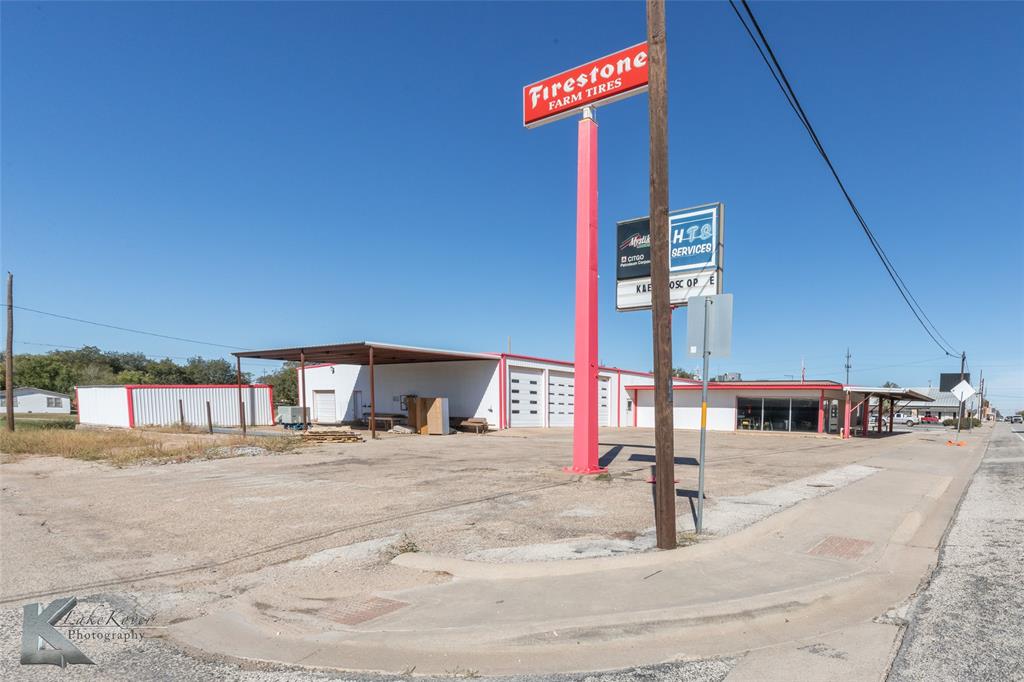 206 S Avenue Avenue E