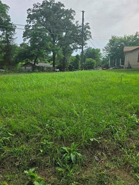 Photo of 800 Webb Street, Daingerfield, TX 75638 (MLS # 21308028)