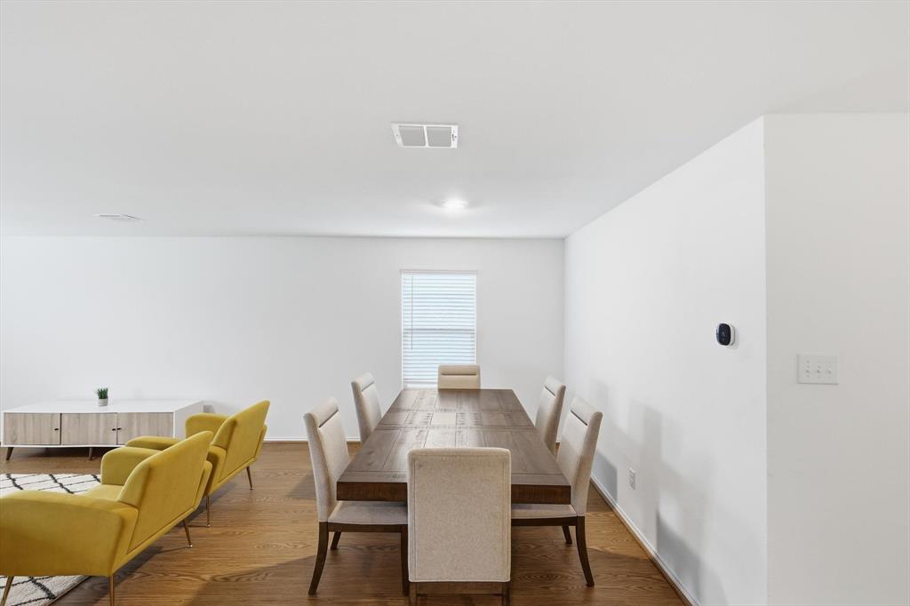 1101 Green Oaks Drive