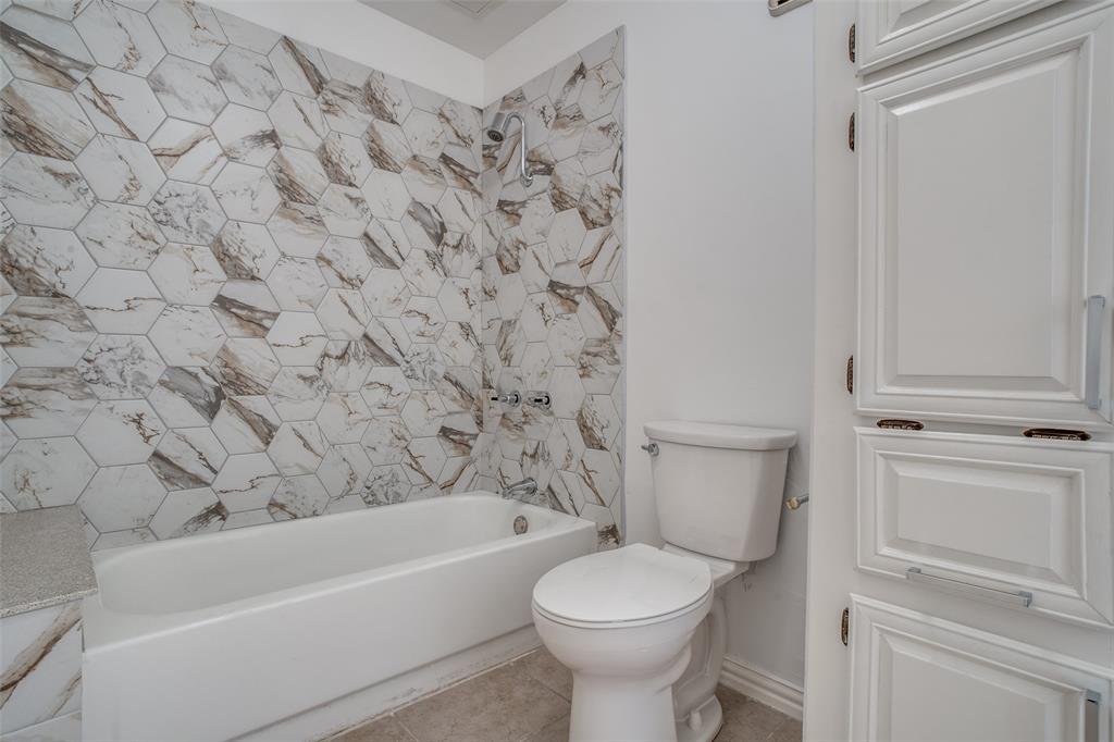 Preston On Creek Condos - Residential Lease