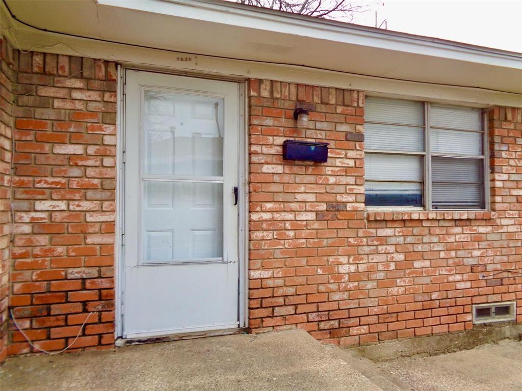 L A Davis Add - Residential Lease