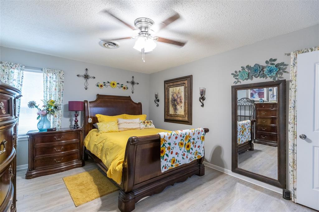 Henry Sayles Of Harris - Residential