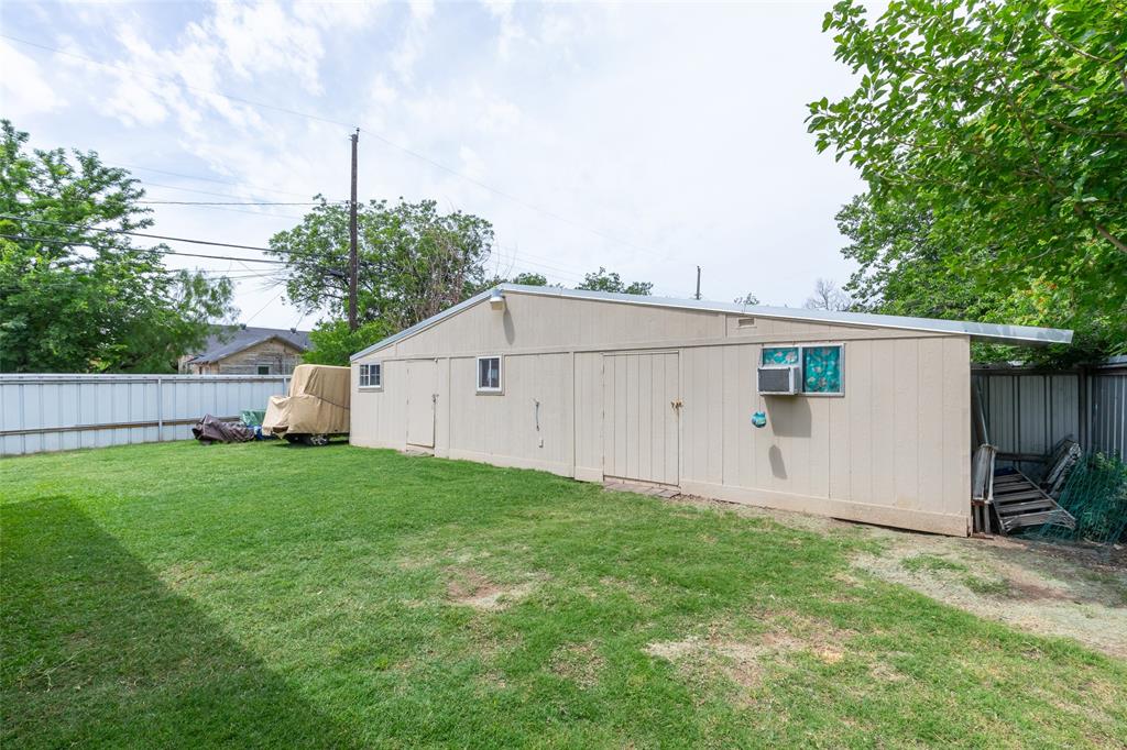 Henry Sayles Of Harris - Residential