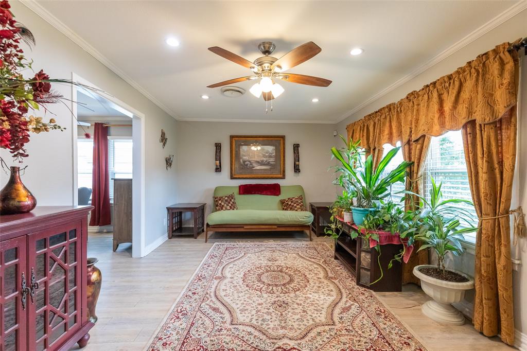 Henry Sayles Of Harris - Residential