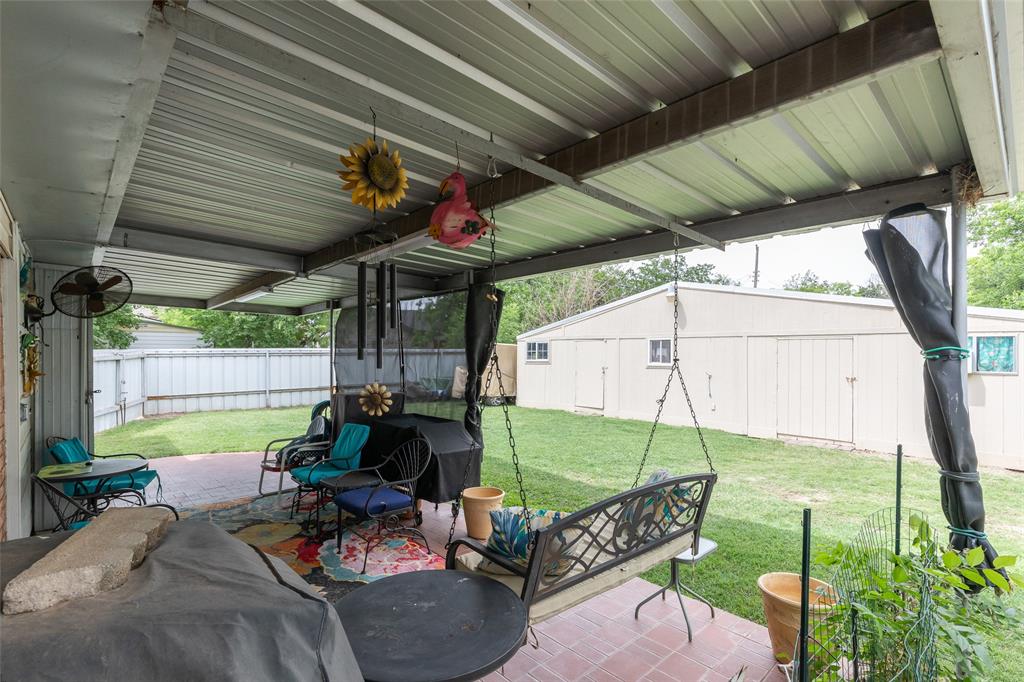 Henry Sayles Of Harris - Residential
