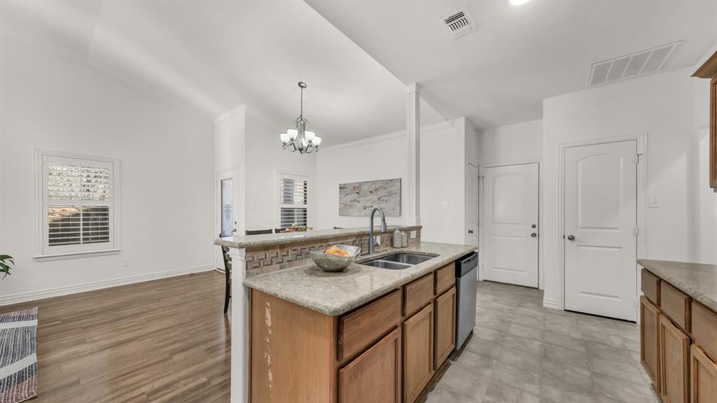 Cobblestone Court - Residential