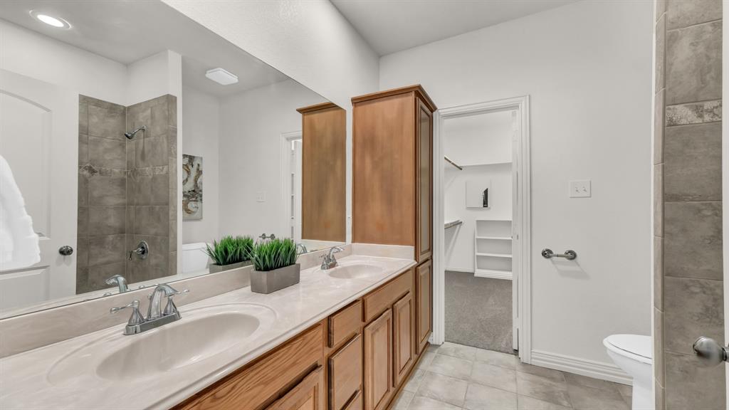 Cobblestone Court - Residential