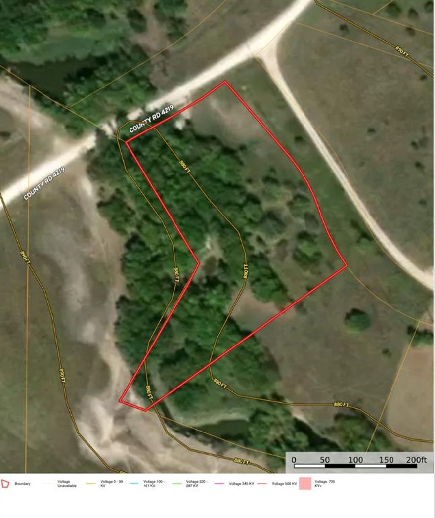 Looking for a property that you can build a barndominium, tiny house, or put a manufactured home on? Then this is the property for you. No HOA here, just kick back and relax in the peaceful surroundings, amazing view, and watch the gorgeous Texas sunsets. Close access to Hwy 287 makes it a terrific location for commuting for work. This lot is in a floodzone.