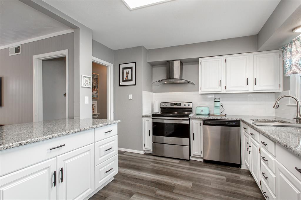 Valwood Park 08 - Residential