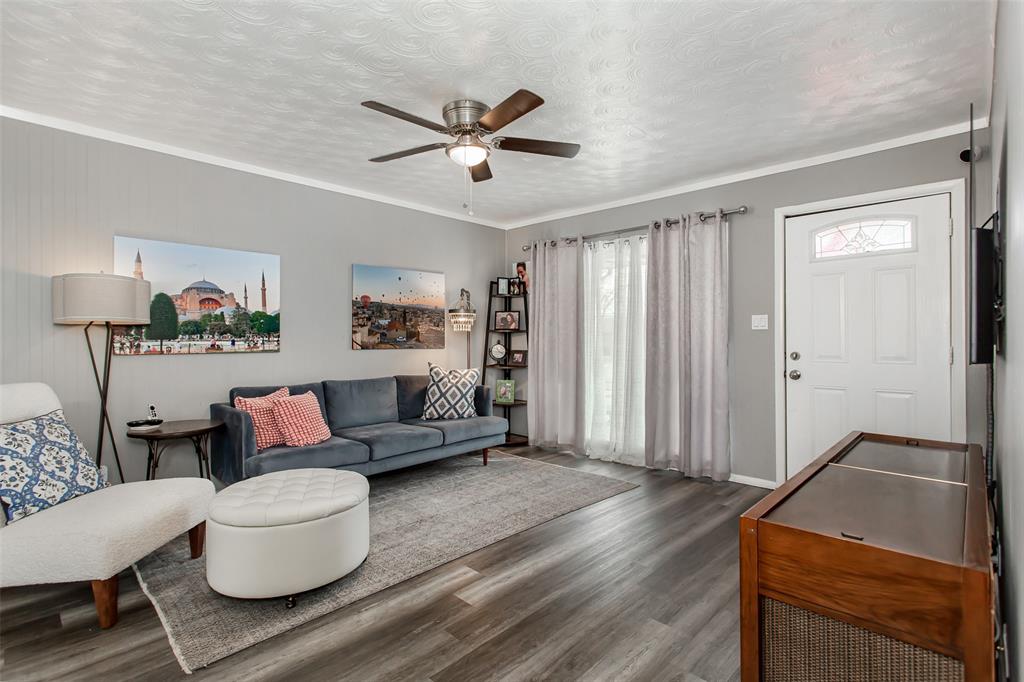 Valwood Park 08 - Residential