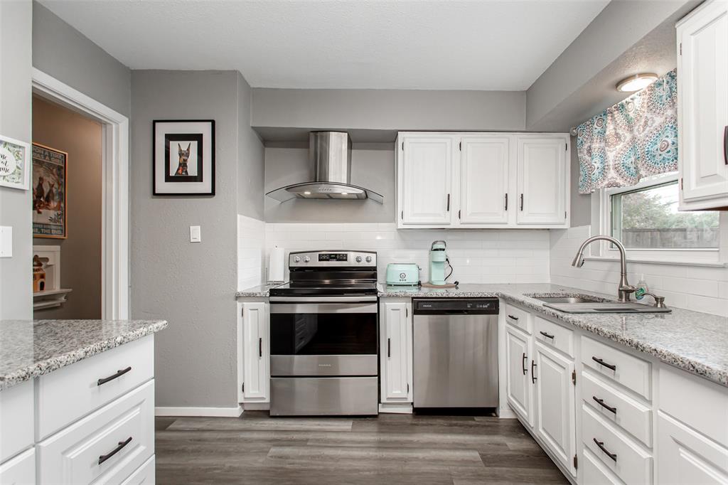 Valwood Park 08 - Residential