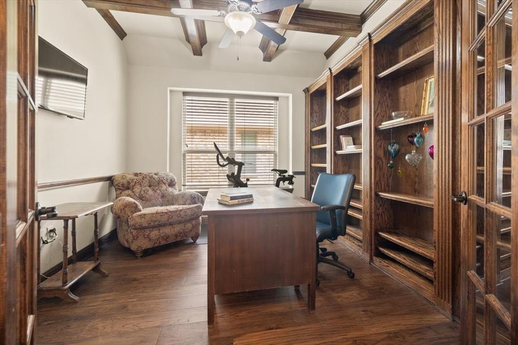 2831 Sherwood Drive