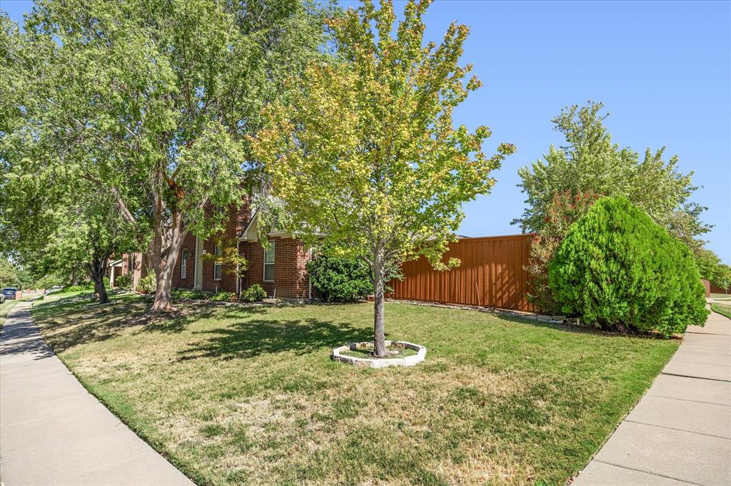 2860 Wild Oak Lane