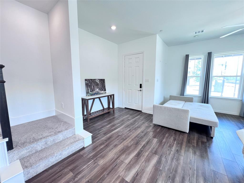 Station Ph 1 - Residential Lease