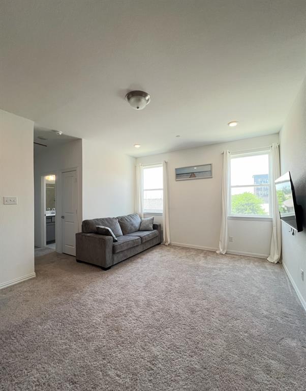 Station Ph 1 - Residential Lease