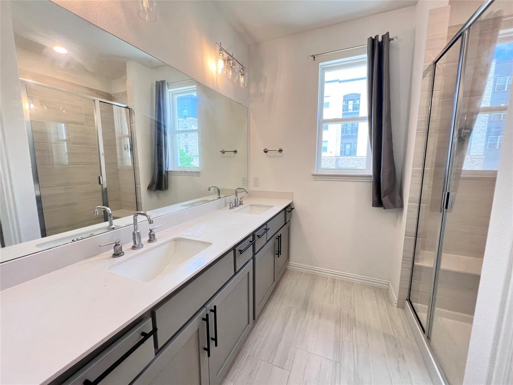 Station Ph 1 - Residential Lease